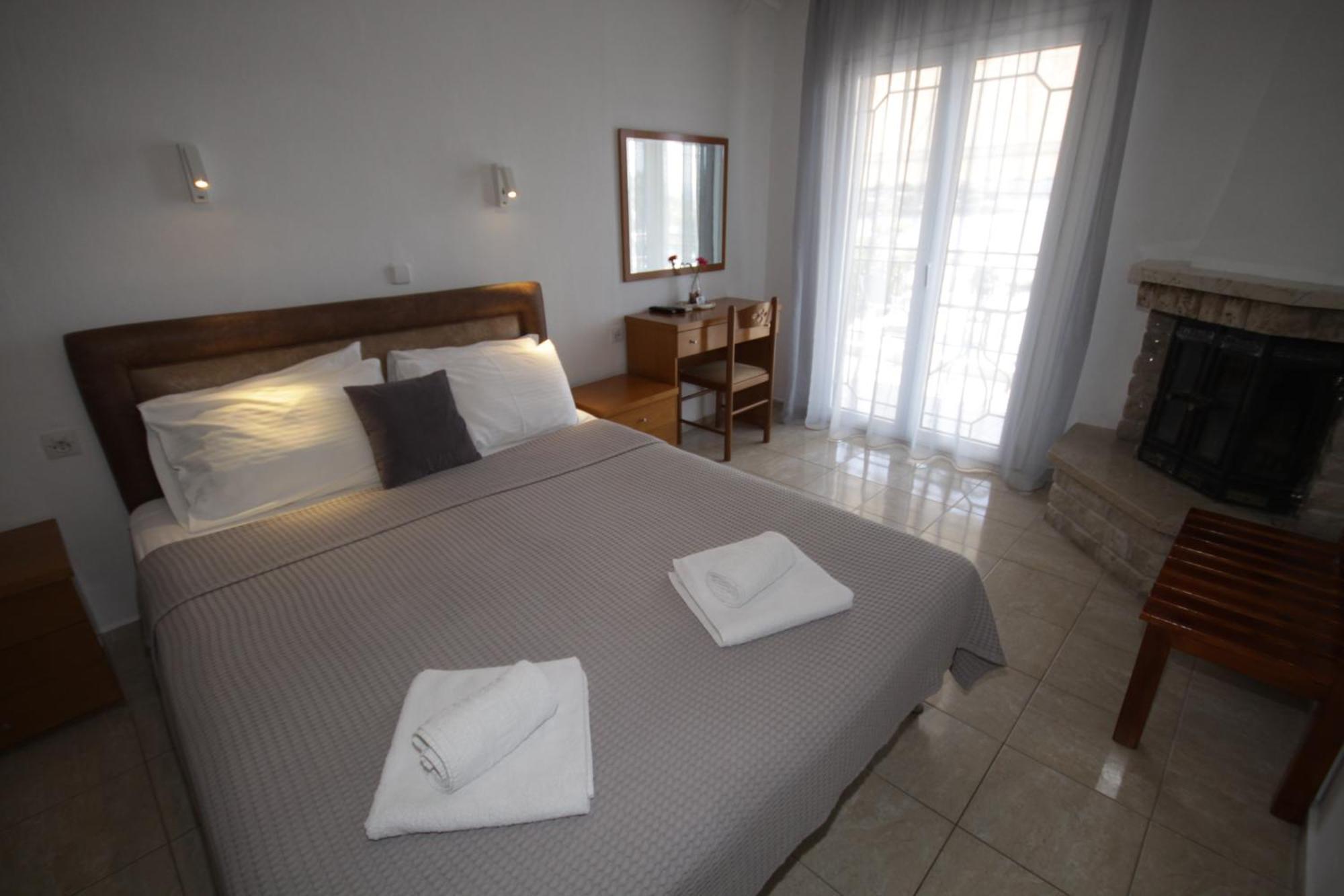 Portodream Studios & Apartments Neos Marmaras Esterno foto