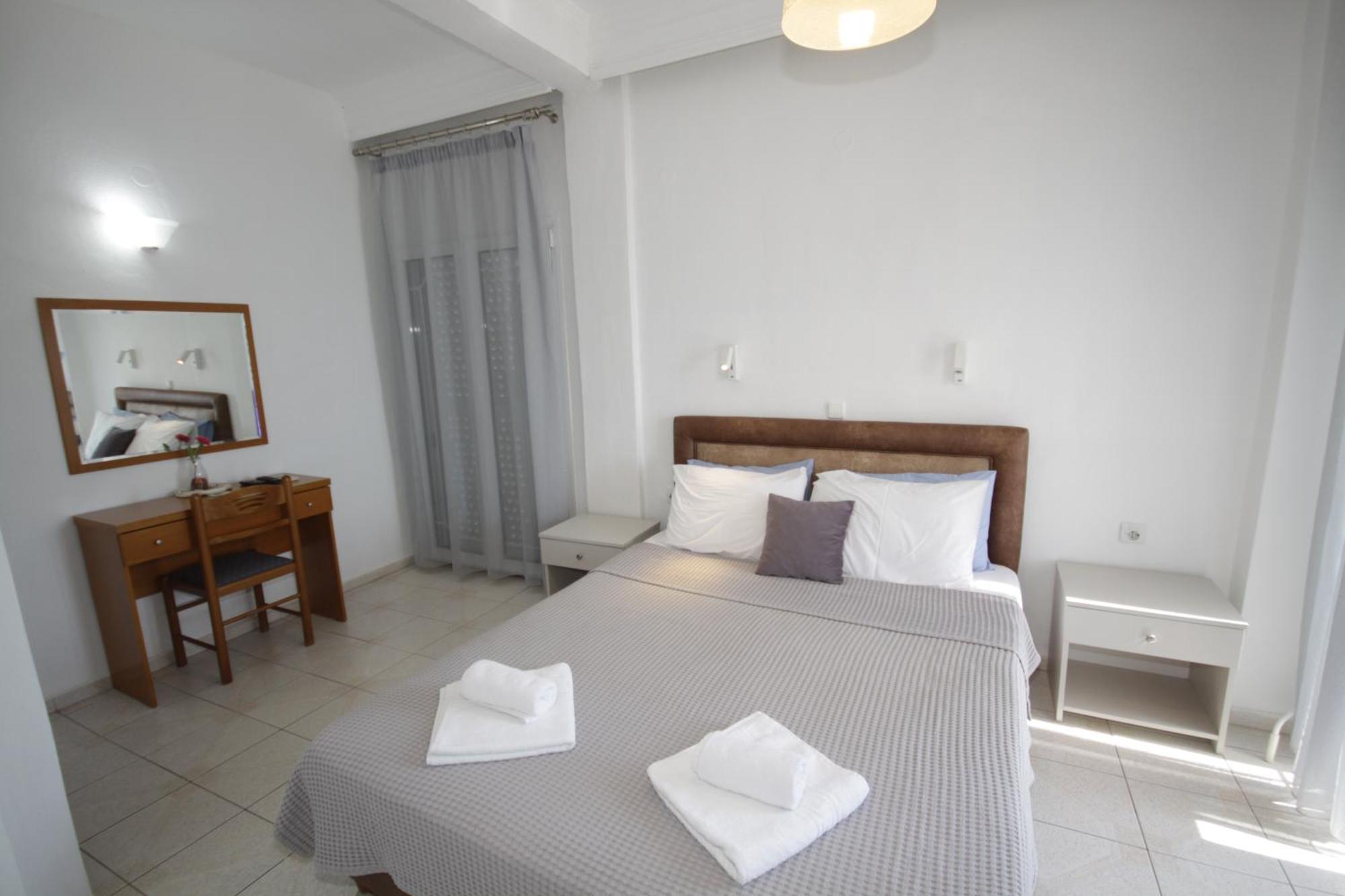 Portodream Studios & Apartments Neos Marmaras Esterno foto